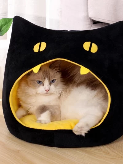 Cats Bed Halloween Goods Warm Houses and Habitats Winter Pet Christmas Puppy Accessories Dog All Kitten Supplies House Accessory
