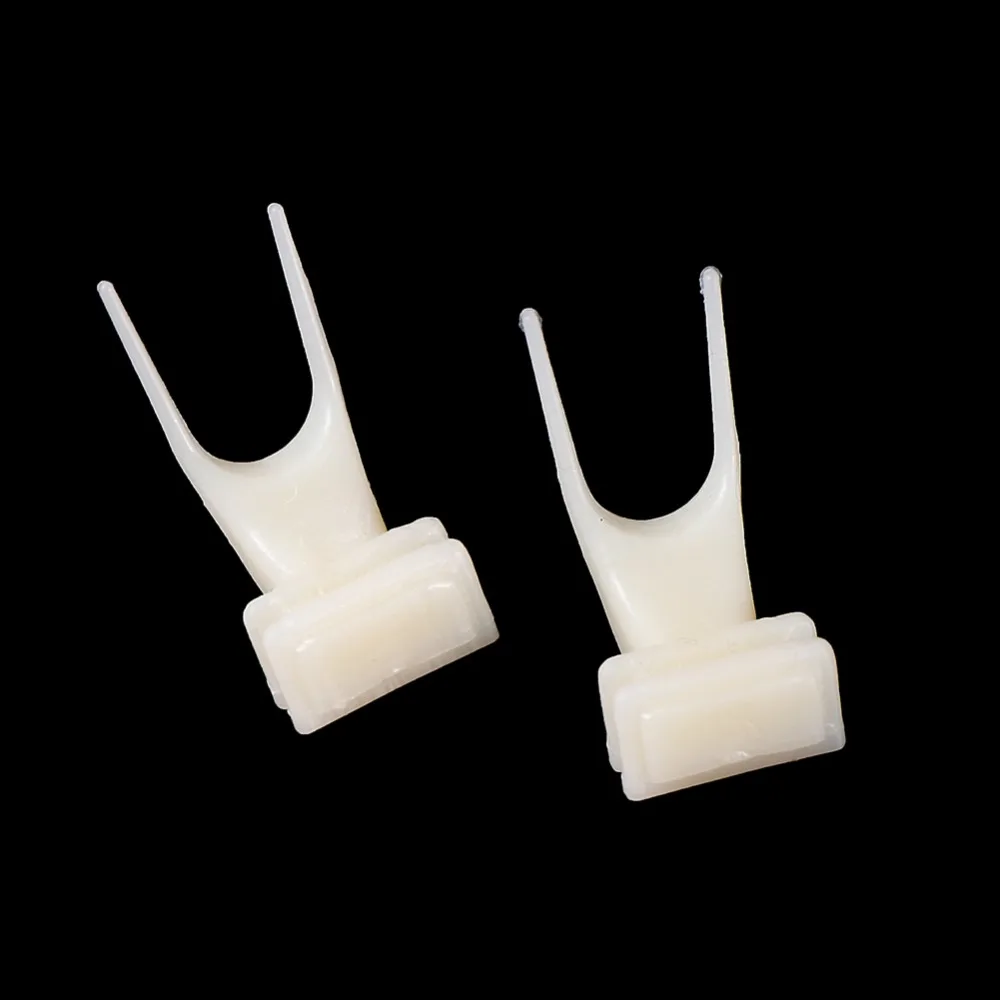 2 Pcs Bird Parrots Fruit Fork Bird Feeder Pet Bird Supplies Plastic Food Holder Feeding On Cage Convenient For Hamster Feeder - Image 17