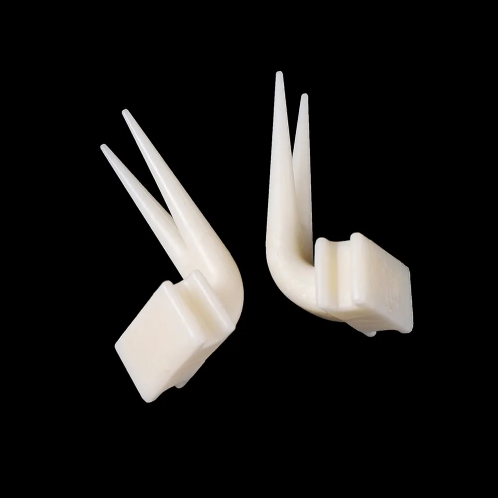 2 Pcs Bird Parrots Fruit Fork Bird Feeder Pet Bird Supplies Plastic Food Holder Feeding On Cage Convenient For Hamster Feeder - Image 11