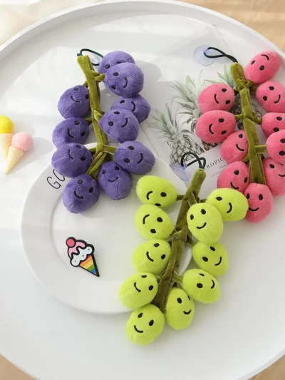 A Bunch of Grapes, Cats, Dogs, Pets Playing, Gnawing and Relieving Boredom, Squeaking and Sounding, Pet Plush Toys