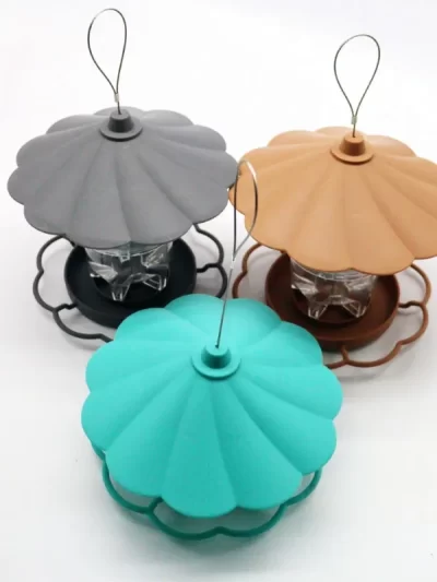 1pcs Outdoor Garden Hanging Bird Feeder Bird Feeding Station Weatherproof Bird Feeder for Garden Backyard Patio Decor