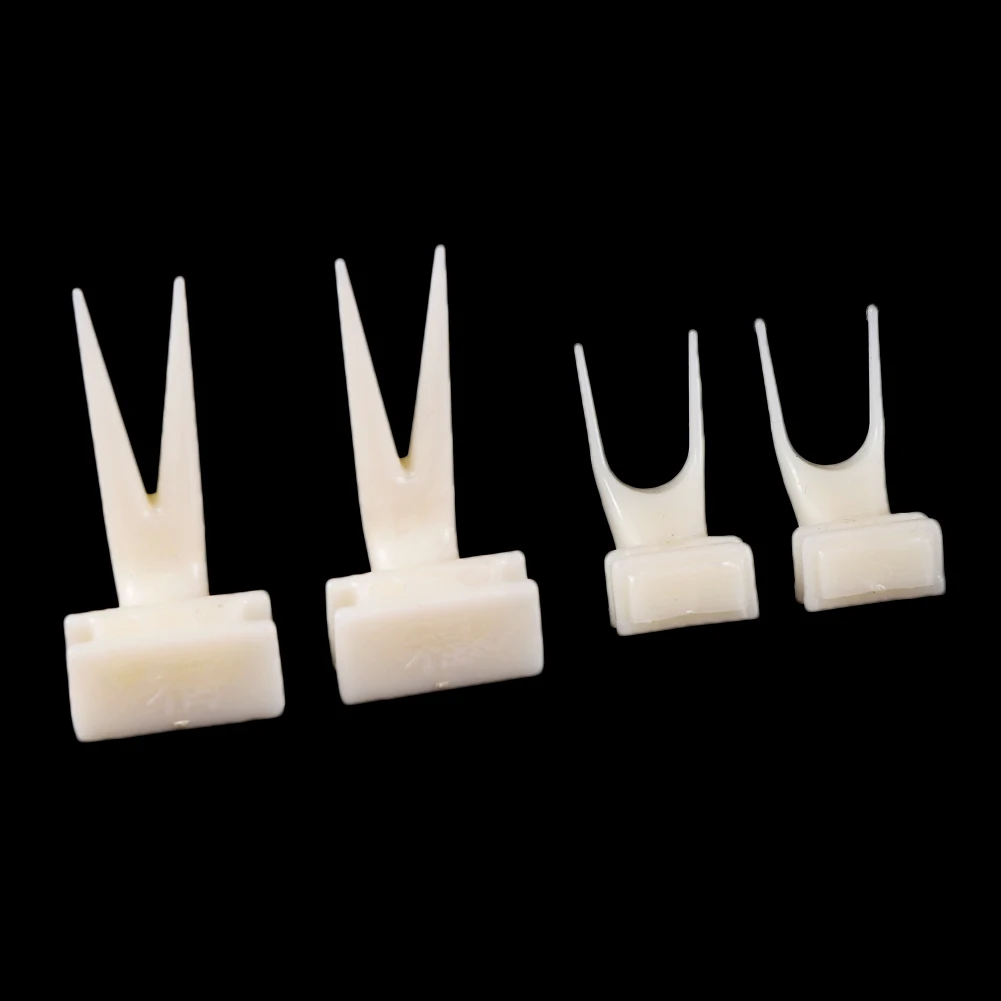 2 Pcs Bird Parrots Fruit Fork Bird Feeder Pet Bird Supplies Plastic Food Holder Feeding On Cage Convenient For Hamster Feeder - Image 6