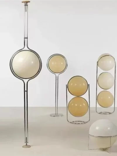 2024 Creative E27 Desk Lamp LED Metal Chrome Light Living Room Hotel Room White Acrylic Ball Lights Home Art Deco Art Floor Lamp