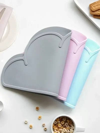 Pet Feeding Mat for Cats and Dogs with Nonspill Nonslip Waterproof Leakage Food Easy to Clean Silicone Placemats