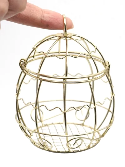 1pcs Mini Metal Gold Bird Cage Outdoor Hummingbird Feeders Garden Lawn Window Patio Outside Candy Cage Decorations Bird Supplies