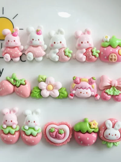 10-20Pcs Cartoon Glossy Rabbit Strawberry Resin Patch DIY Craft Supplies Accessories Woman Hairpin Jewelry Decoration Material