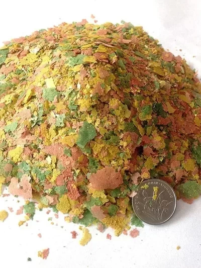 100g/packSmall Tropical Ornamental Fish Feed Aquarium Fish Thin Slice Feed Fish Feed Seedling Growth Food Family Fishing Tools