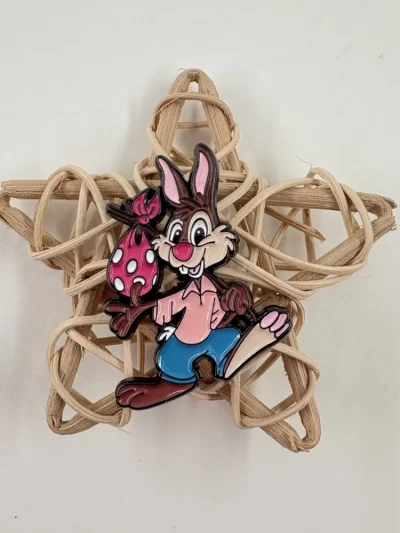Cute cartoon Brer Rabbit metal brooch rebels against oppression witty animal lapel pin accessories Kawaii Children Gift