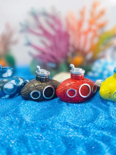 Submarine Ornament for Aquarium Fish Tank Decor Little Cute Retro Model Underwater Landscape Shipwreck Aquascaping Accessories​