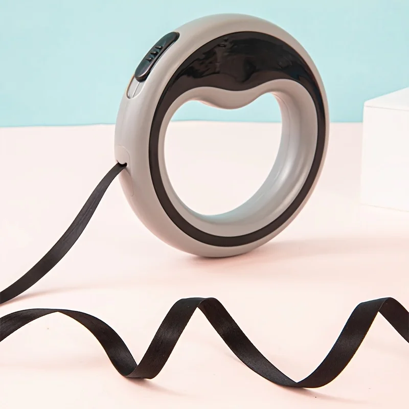 250cm/98.43in Nylon Automatic Retractable Dog Leash Outdoor Training Pet Leash for Small Medium Dogs Durable Puppy Lead - Image 2