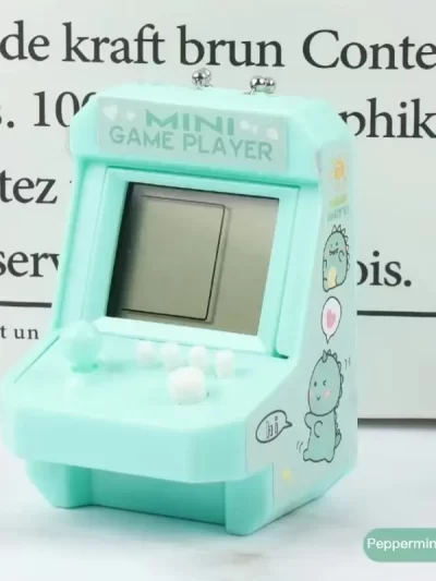 1PCs Mini Classic Game Machine Retro Nostalgic Game With Gift Keyring Pets Toys Gift