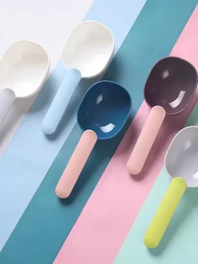 Pet Food Scoop With Clip Handle Multi - Purpose Pet Supplies Food Spoon Dog Cat Food Shovel Portable Thickened ABS Pet Scoop